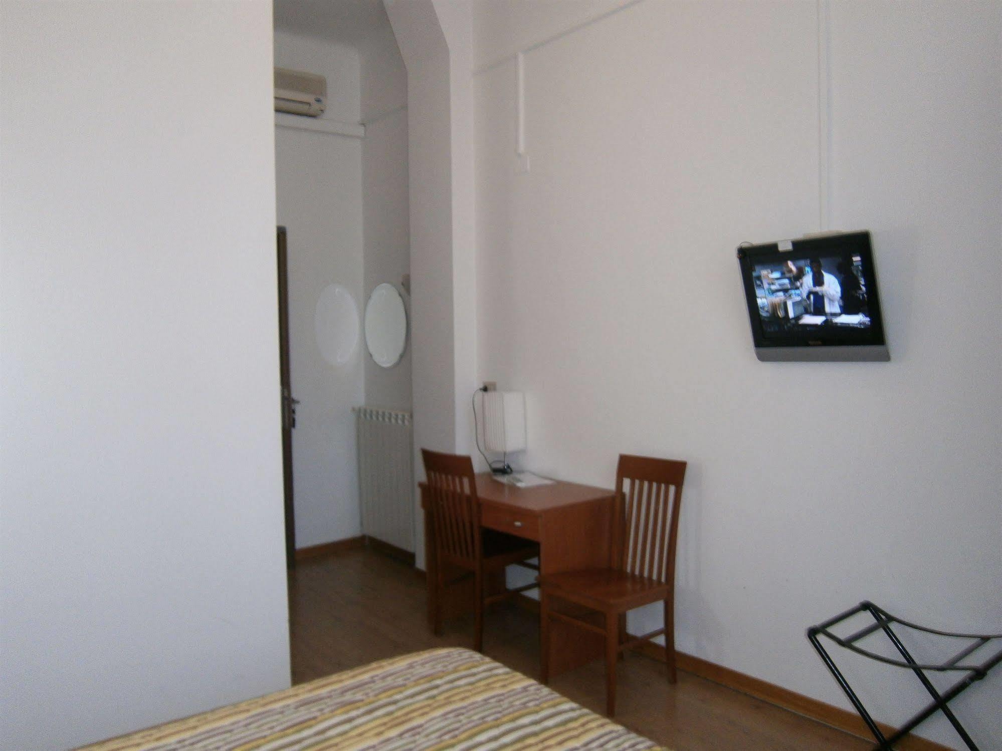 Hotel Alabarda Trieste Exteriör bild